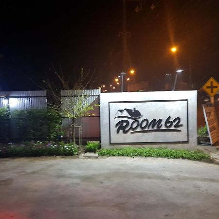 Room62 Lom Sak Exterior foto